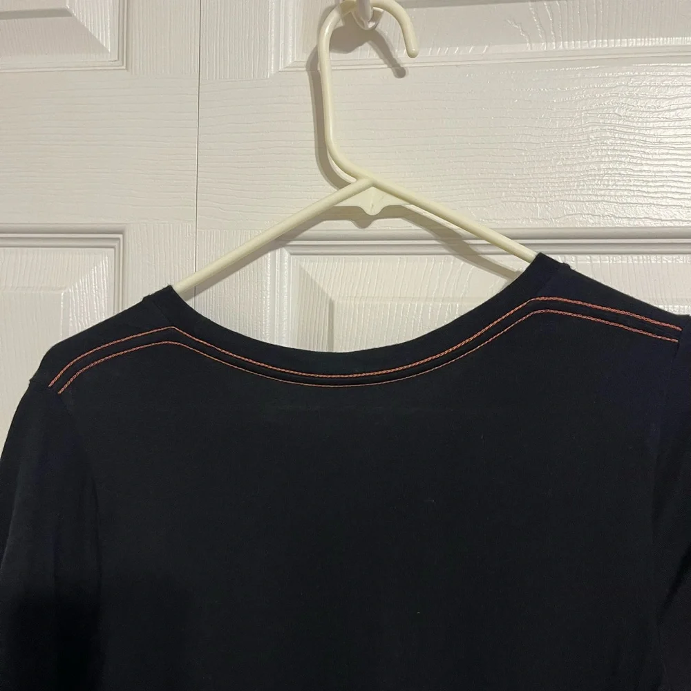 Miss Me Black Tee with Red Heart - I love Miss Me - Picture 3 of 9